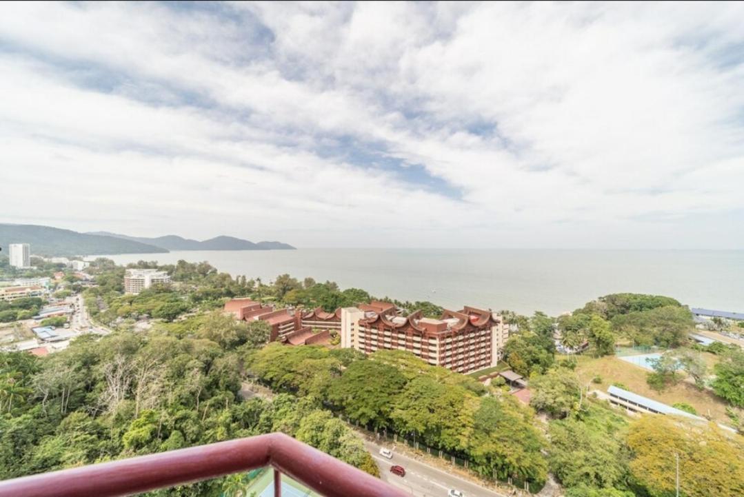 Batu Ferringhi Luxury Seaview Suite - 3Br Eksteriør bilde