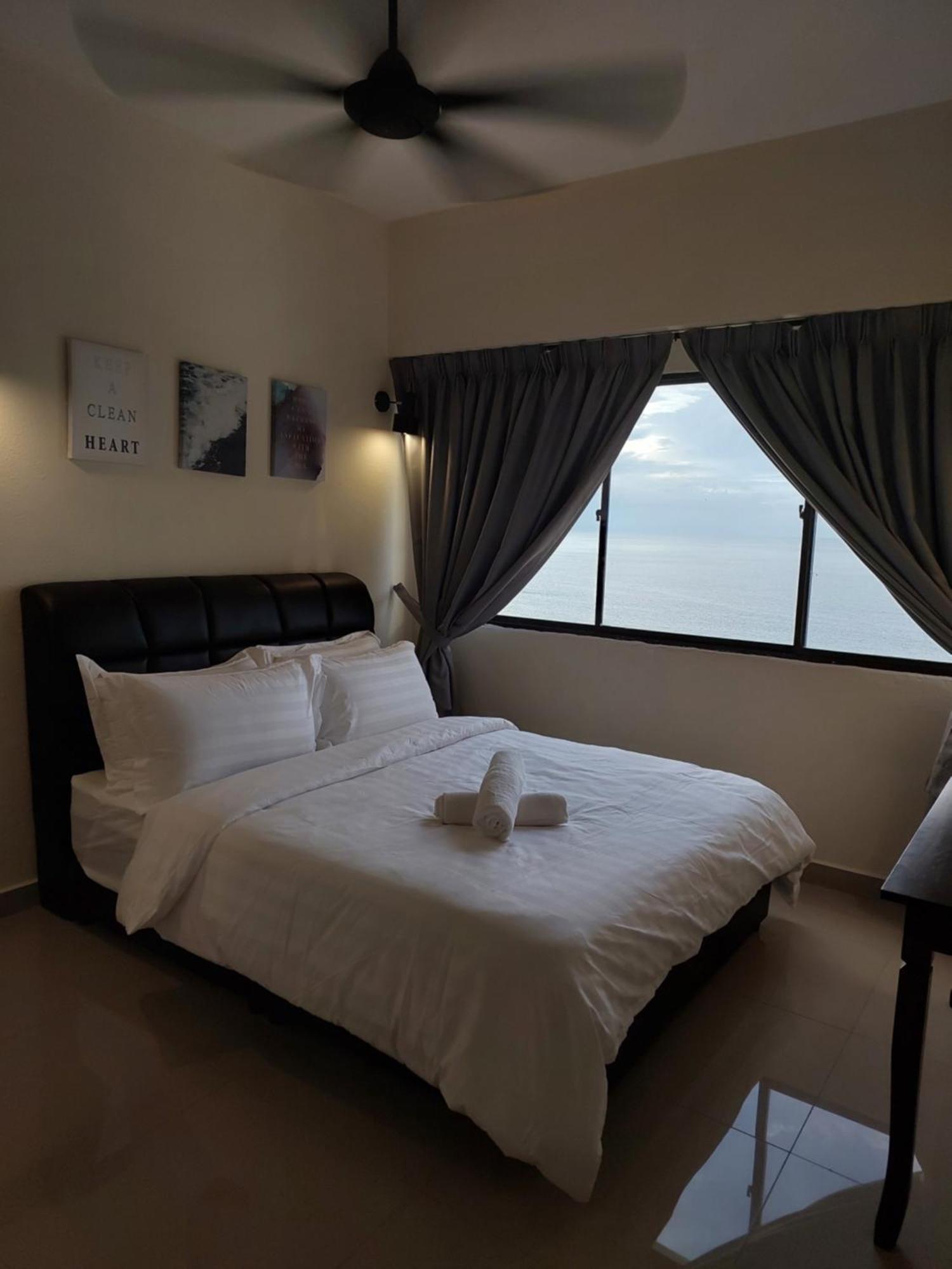 Batu Ferringhi Luxury Seaview Suite - 3Br Eksteriør bilde